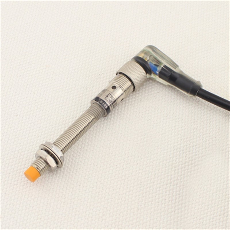 沪工LJ8A3-2-Z/BX-G M8 npn常开 DC 12V24V36V 三线带航空插头线