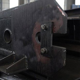 矿用SGB620 40T中部槽煤矿井下输送机和转载机刮板机配件过渡槽