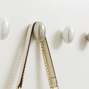 法式鸽子蛋挂衣钩高档衣柜外侧面挂钩高级感可爱陶瓷单个单钩打孔