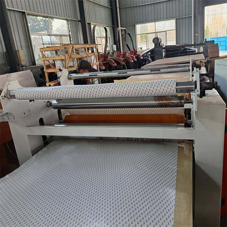 塑料蜂窝板火皮贴机多层LHF板实木皮平贴机卫生间隔防断p合vc覆膜