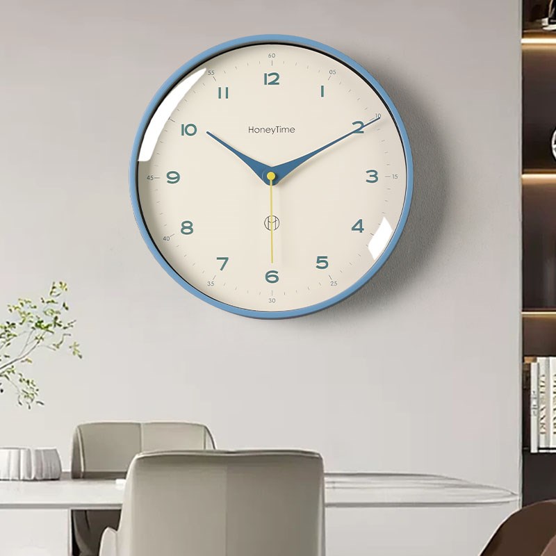 家用现代简约时钟免打孔客厅挂钟y时尚钟表挂墙静音2023新款石英