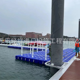 浮筒浮桥游艇摩托艇泊位水上乐园游泳池舞台演艺设施搭建网箱养殖