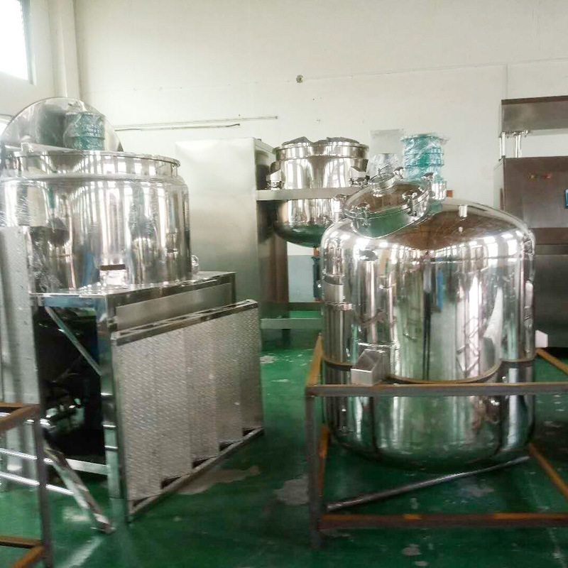 化工设备不锈钢大型室外储罐电加热储罐反应釜压力容器储罐