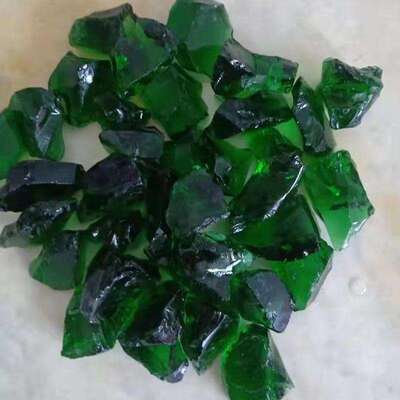 玻璃块喷砂彩色玻璃砂厂家供应雕刻造景石笼灯用彩色大玻璃块