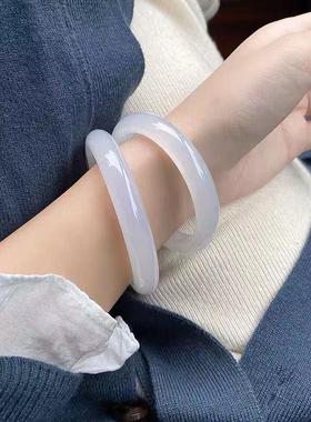 手镯白玛瑙天然细条白玉玉髓镯子冰种圆少女新疆原色白色女髓