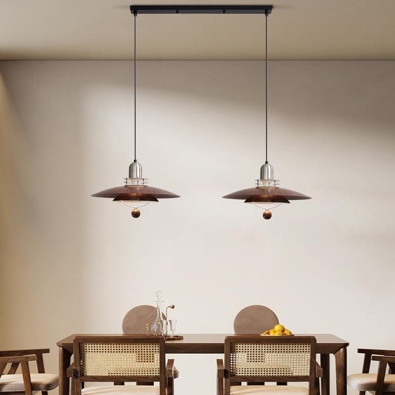法式胡桃木色飞碟灯商用餐厅灯新款中古风餐厅岛台灯餐桌吧台吊灯