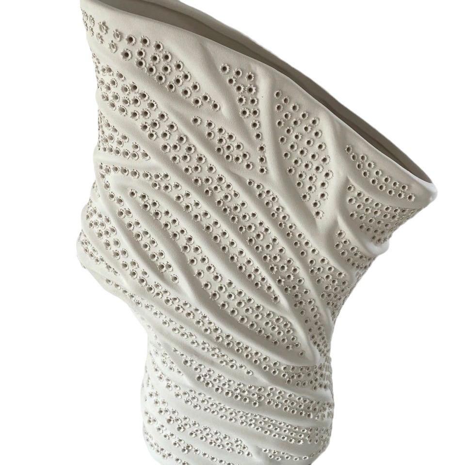 现约代简风摆件家居饰品创意插ZZ镂空摆设个性轻奢陶瓷花玄关客器