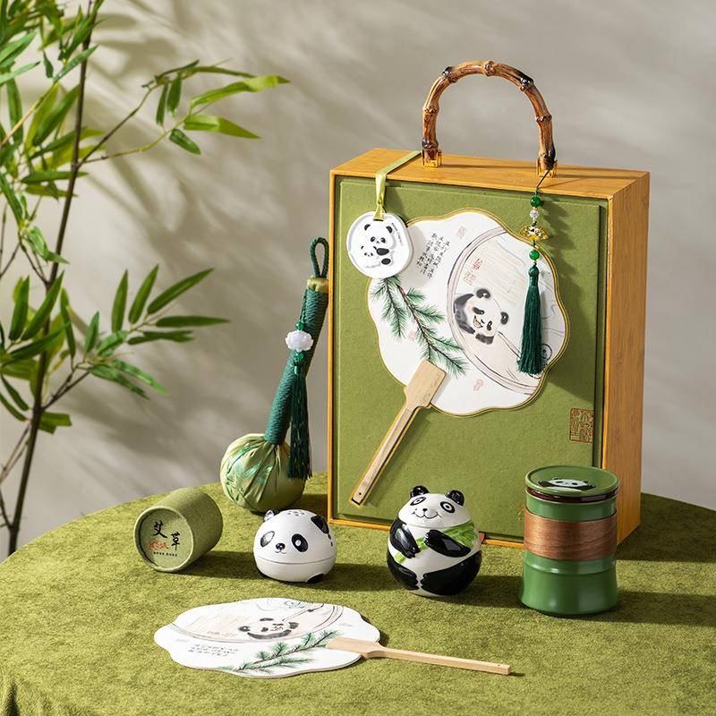 熊猫伴手礼送老外成都文创旅游纪念品创意开业商务生日礼物送朋友