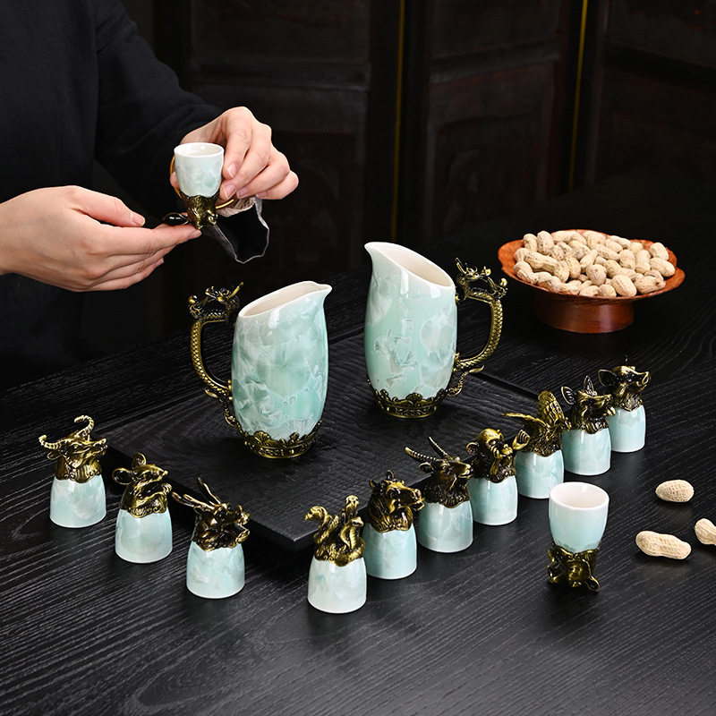 厂家直销十二生肖酒具套组小酒杯镀金12兽首陶瓷分酒器烈酒杯20ml