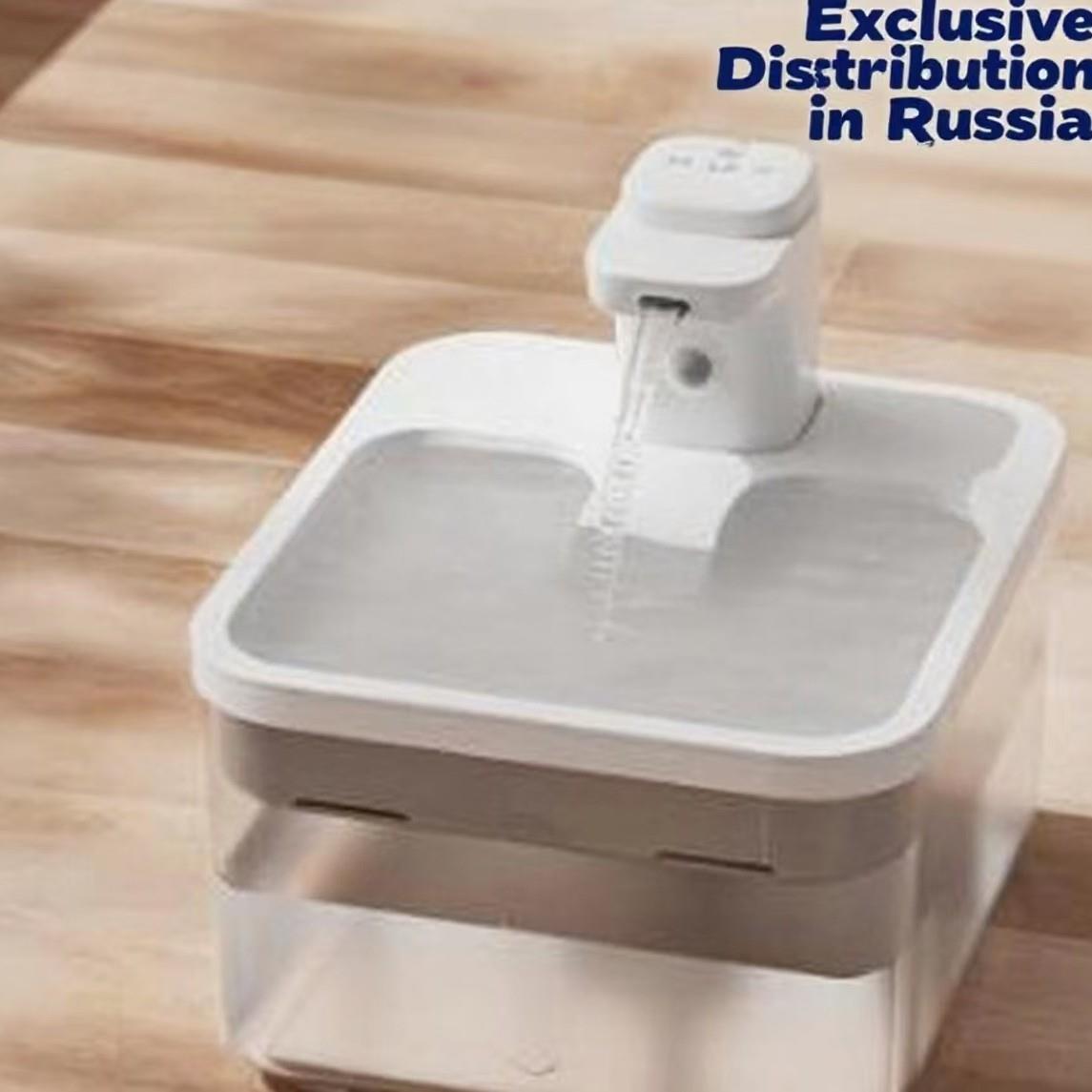 新款塑胶宠物智能饮水机2.5L无线静音喂水器带缺水提醒P12