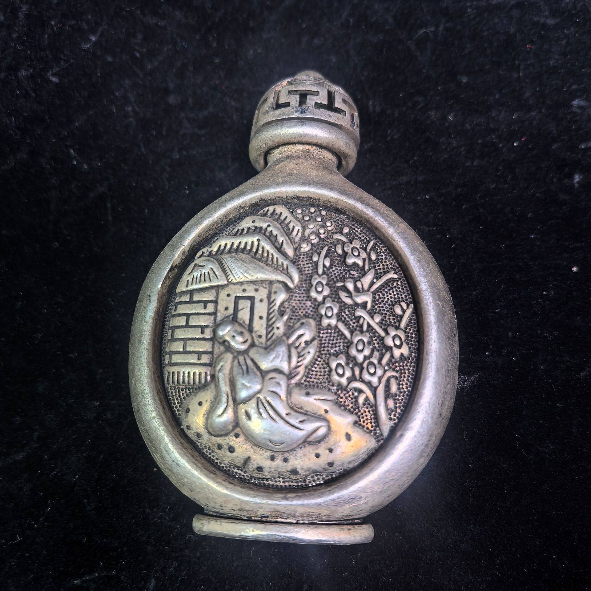 仿古古玩白铜镀银秀才赏花鼻烟壶古代鼻烟壶摆件