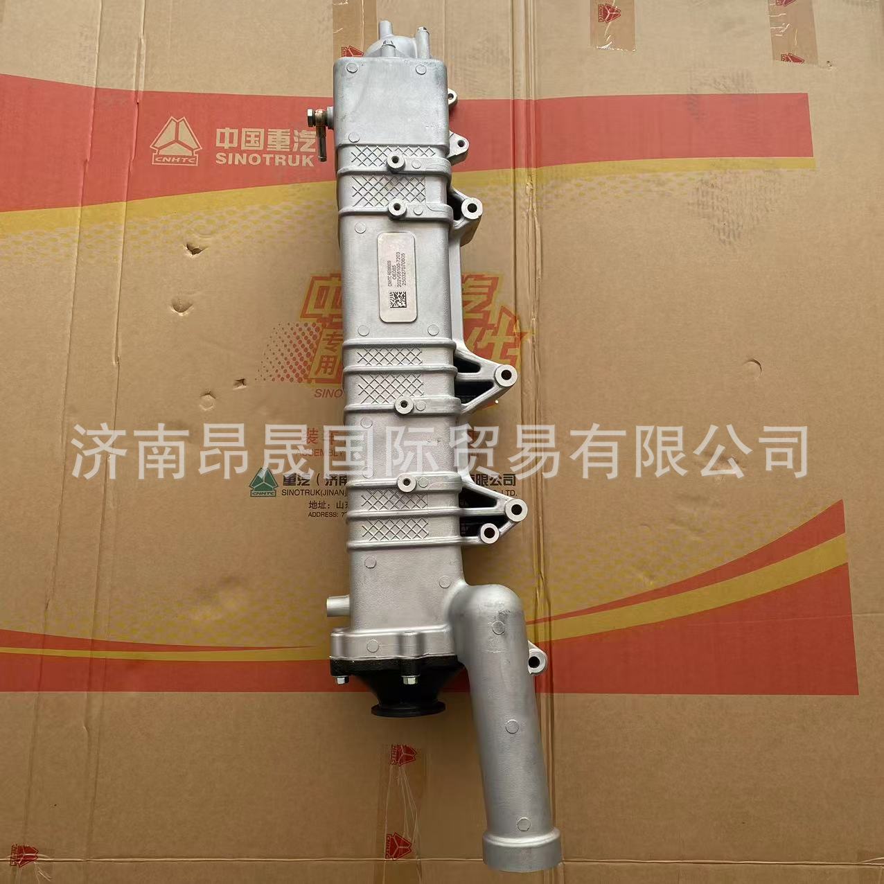 重汽HOWO T7H 汕德卡曼MC11/13发动机EGR冷却器 202V08100-7203