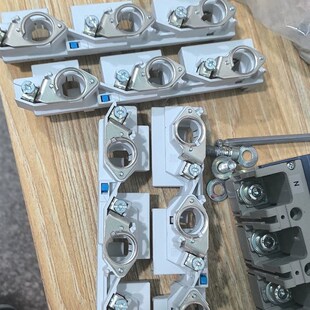 维纳尔熔断器座5683