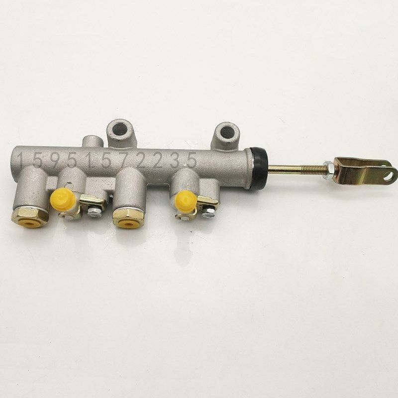 电动四轮车 制动总泵  装桶车八桶车冲洗车刹车油泵 环卫车配件