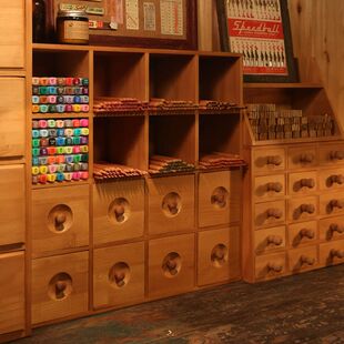 叁杉家居手账书桌上桌面整理印章胶带马克笔彩铅收U纳盒木质置物