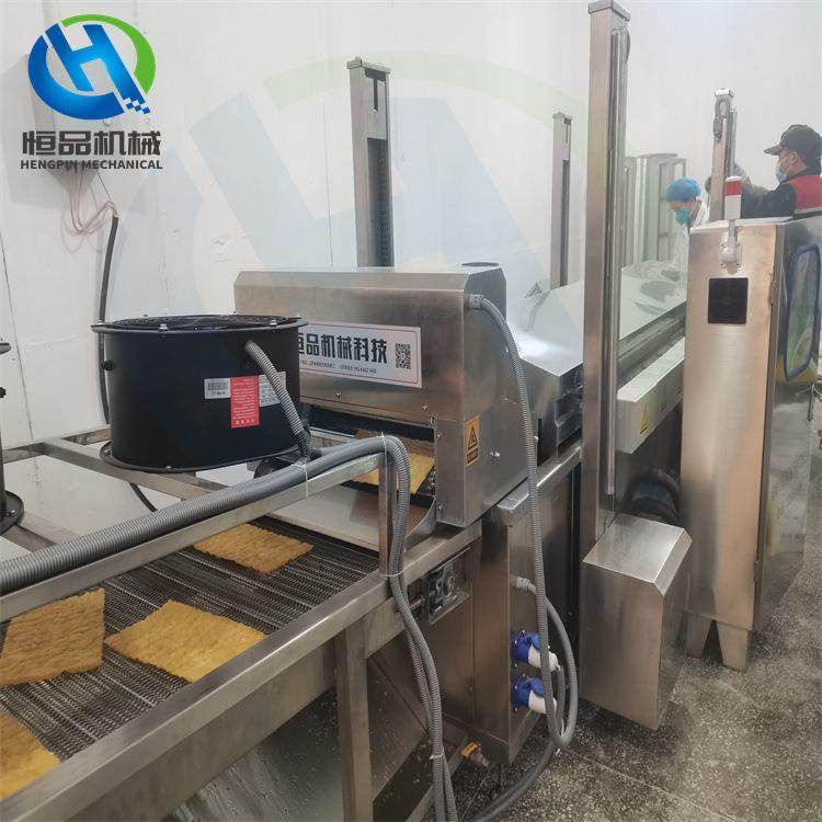 煎饼果子脆饼油炸机 薄脆油炸机 薄脆油炸流水线面片面皮油炸,清洗/食品/商业设备,休闲食品加工设备,淘宝优惠券,粉丝福利购,淘宝优惠卷
