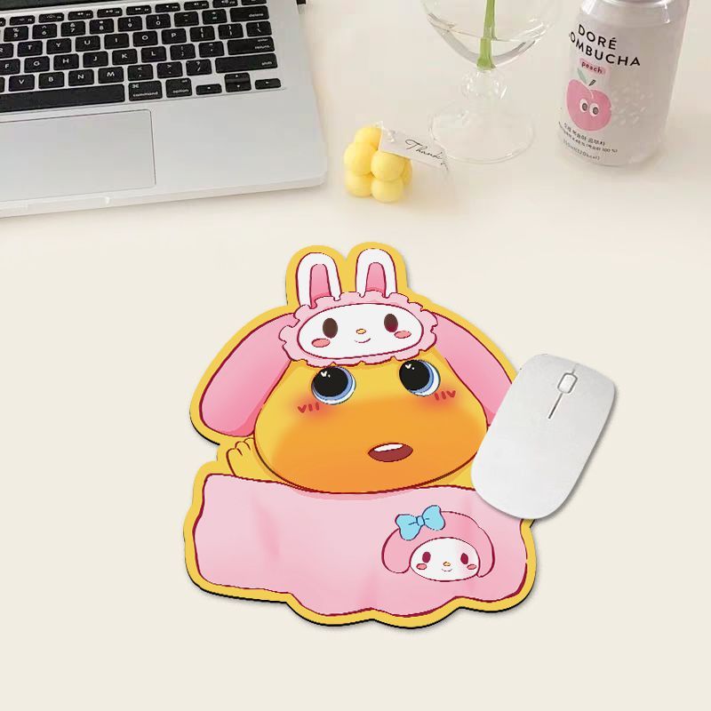 卡通水豚x三丽鸥异形鼠标垫小号办公室工位滑鼠垫耐磨便携书桌垫