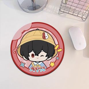 时空中的绘旅人圆形鼠标垫高颜值女生加厚书桌垫笔记本便携滑鼠垫