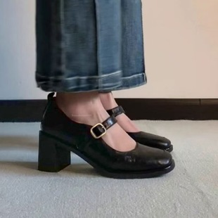不累脚单鞋 2026新款 女黑色一字扣粗跟高跟鞋 复古方头玛丽珍鞋 法式