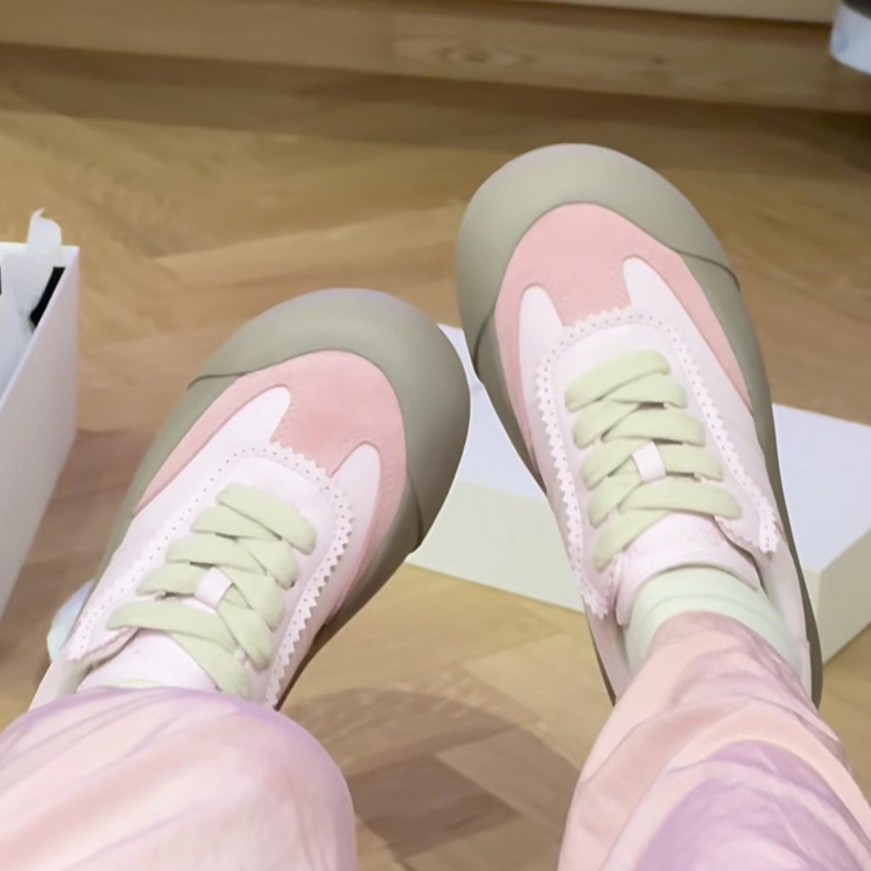 白敬亭同款蓬蓬鞋女大码女41-43厚底板鞋大头丑萌面包鞋胖德训鞋,女鞋,休闲板鞋,淘宝优惠券,粉丝福利购,淘宝优惠卷