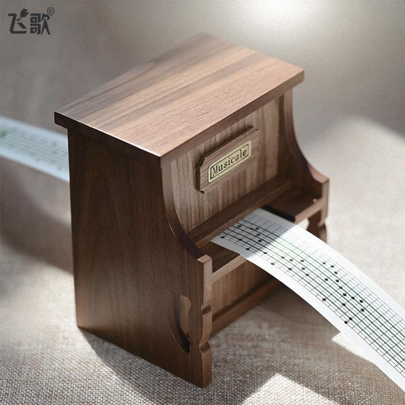15音手摇纸带谱曲立式钢琴音乐盒胡桃木复古木质八音盒dy图片