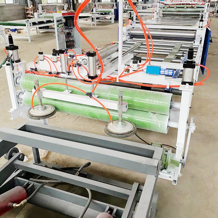 防火镁晶板岩棉贴面机自动自盘对齐玻镁夹心彩钢板贴合机远浩
