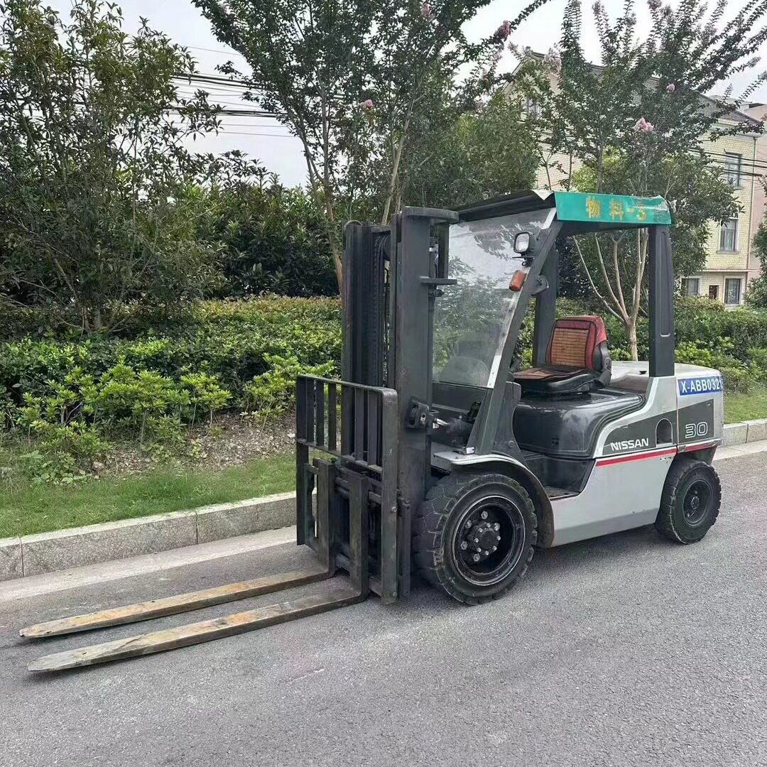 尼桑nissan3吨平衡重式柴油叉车按月全国租车