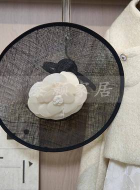 现代简约样板房儿童衣帽间女孩衣服裙子摆件家居展厅装饰品道具