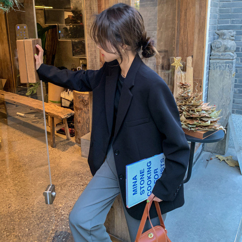 黑色西装外套女2026春秋新款韩版小个子高级感短款气质显瘦小西服