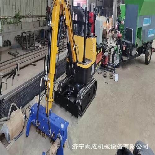 履带式混凝土载式凿毛机地铁桥梁挖掘拉毛机座驾式隧道墙凿毛机