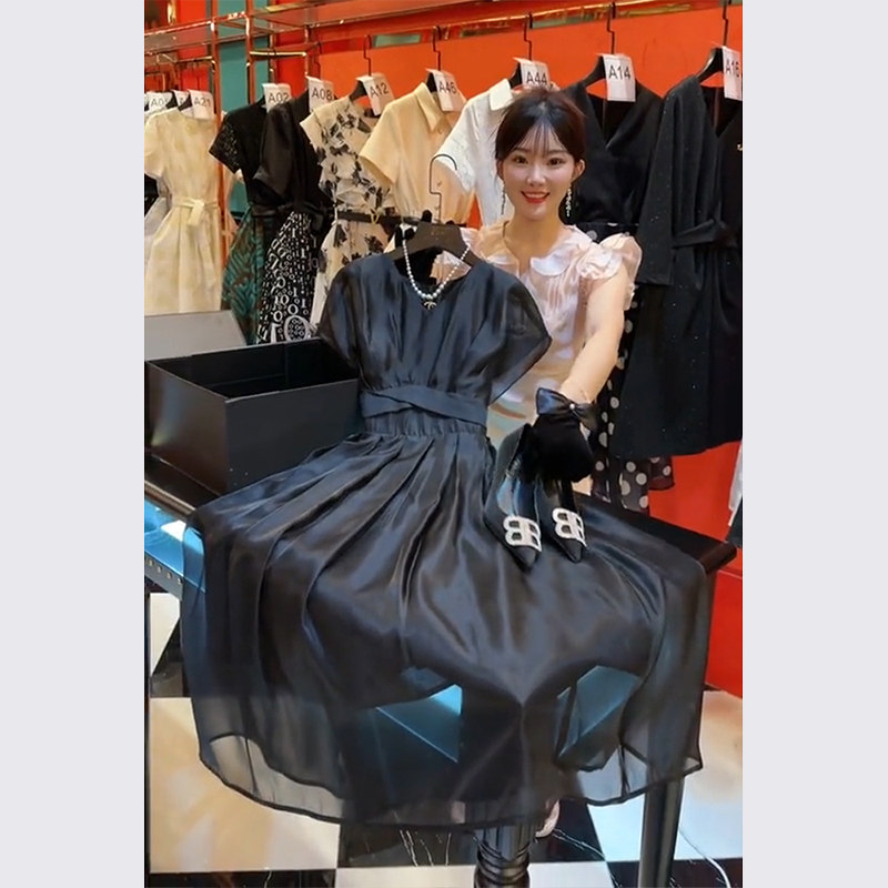 气质名媛高端精致女神范高级感黑色雪纺连衣裙子2024新款女装夏装