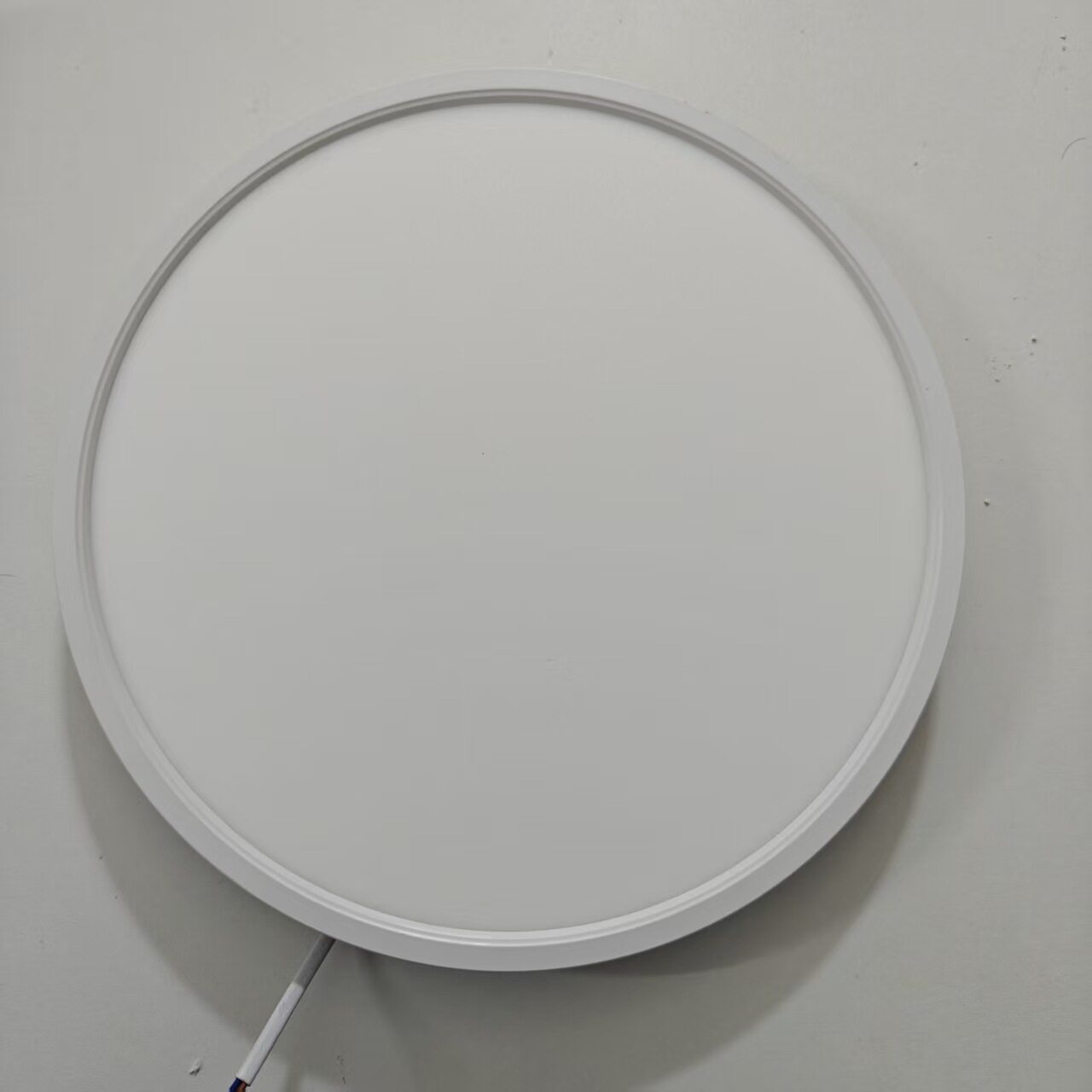 RGB24W30厘米客厅卧室超薄圆形方形吸顶吊装简约式LED面板灯