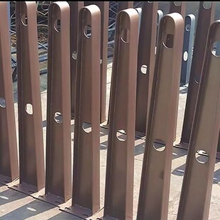 满焊铁/不锈钢雨棚钢梁支架牛腿H型钢结构玻璃幕墙爪件可定制