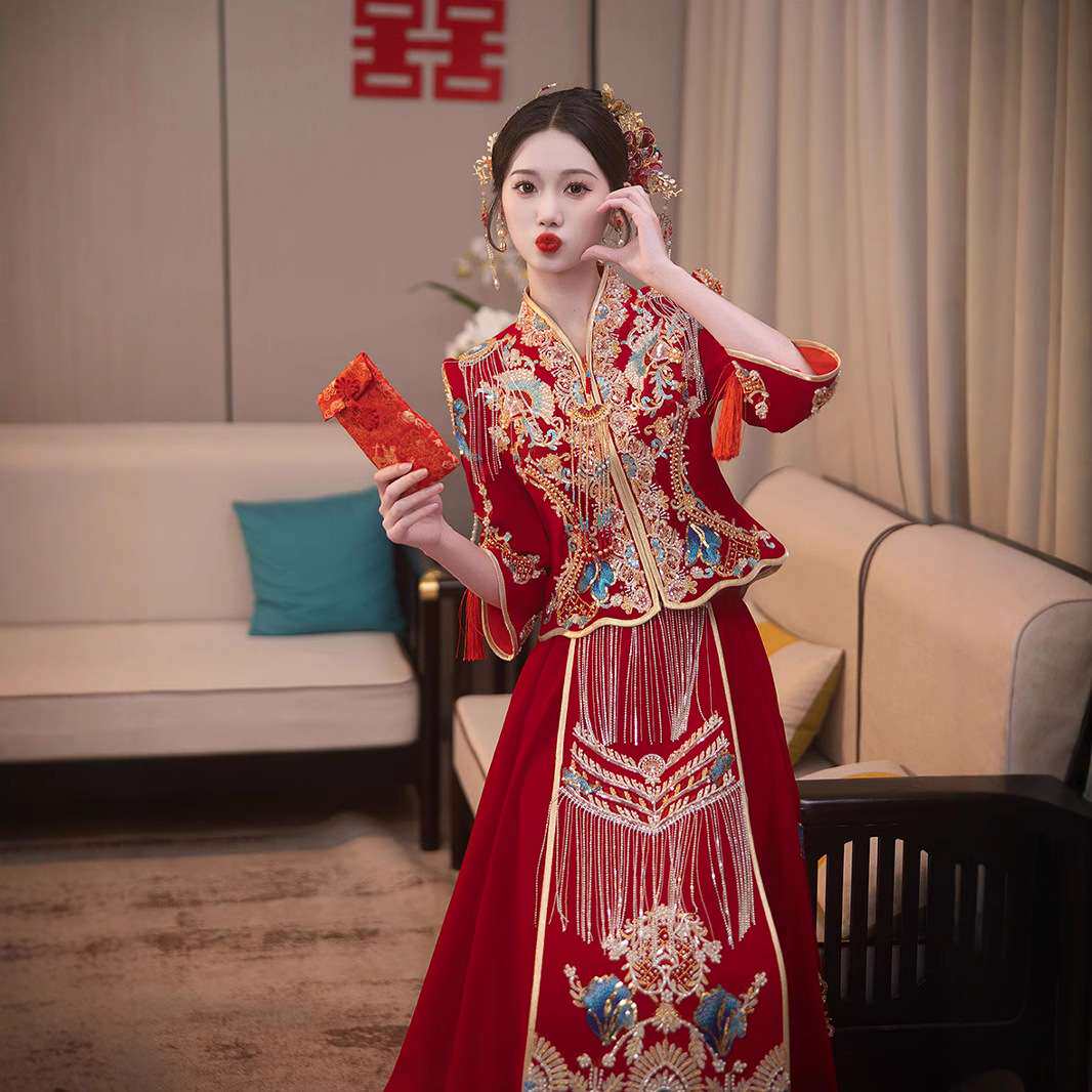 秀禾服新娘2025年新款重工中式婚纱结婚礼服高档丝绒出阁敬酒服冬