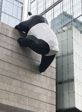 玻璃钢大熊猫雕塑爬墙切面几何大型动物摆件楼顶商业广场景观小品