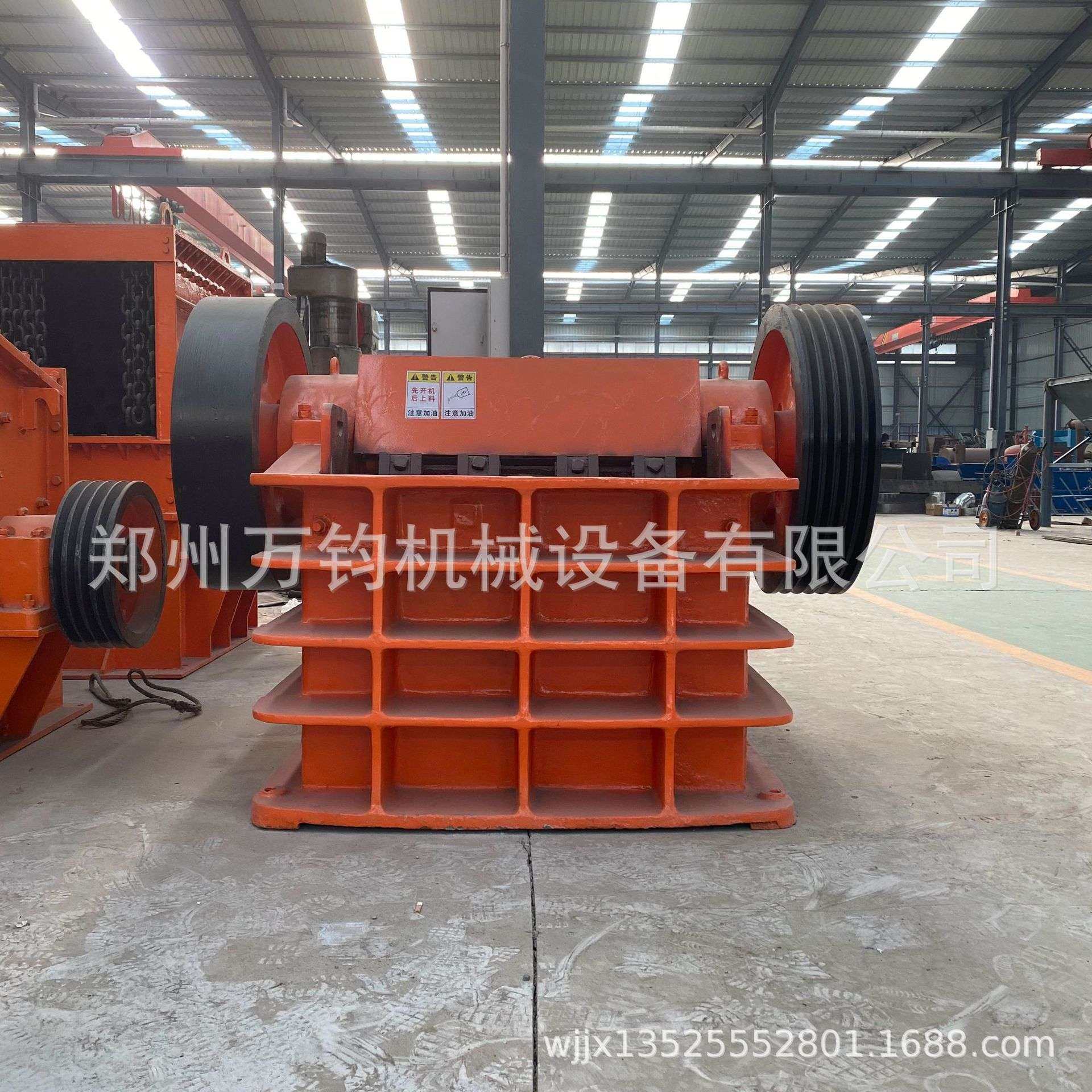 中小型粗颚式破碎机 砂石粉碎细破碎机设备 老虎口欧版鄂式破碎机,机械设备,破碎机,淘宝优惠券,粉丝福利购,淘宝优惠卷