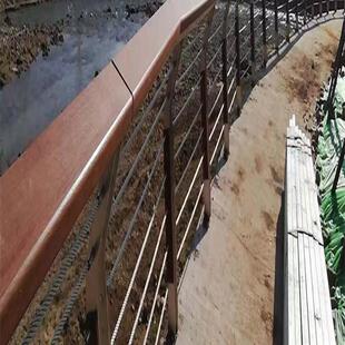 不锈钢钢丝绳网护栏LY008厂家现货河防护景区绳索护栏道钢丝网绳