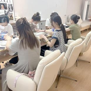美甲顾客梳妆凳电脑椅家用舒适风卧室书桌椅椅子靠背椅化妆椅奶油
