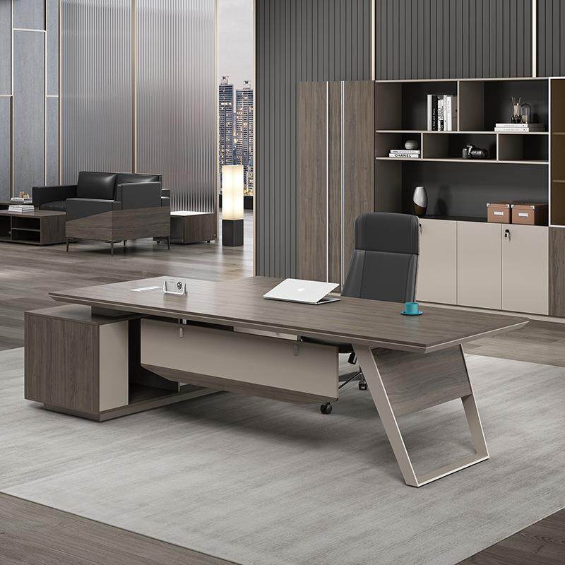 新款办公桌老板桌简约现裁经理主桌管大总班台单人办公桌90698代