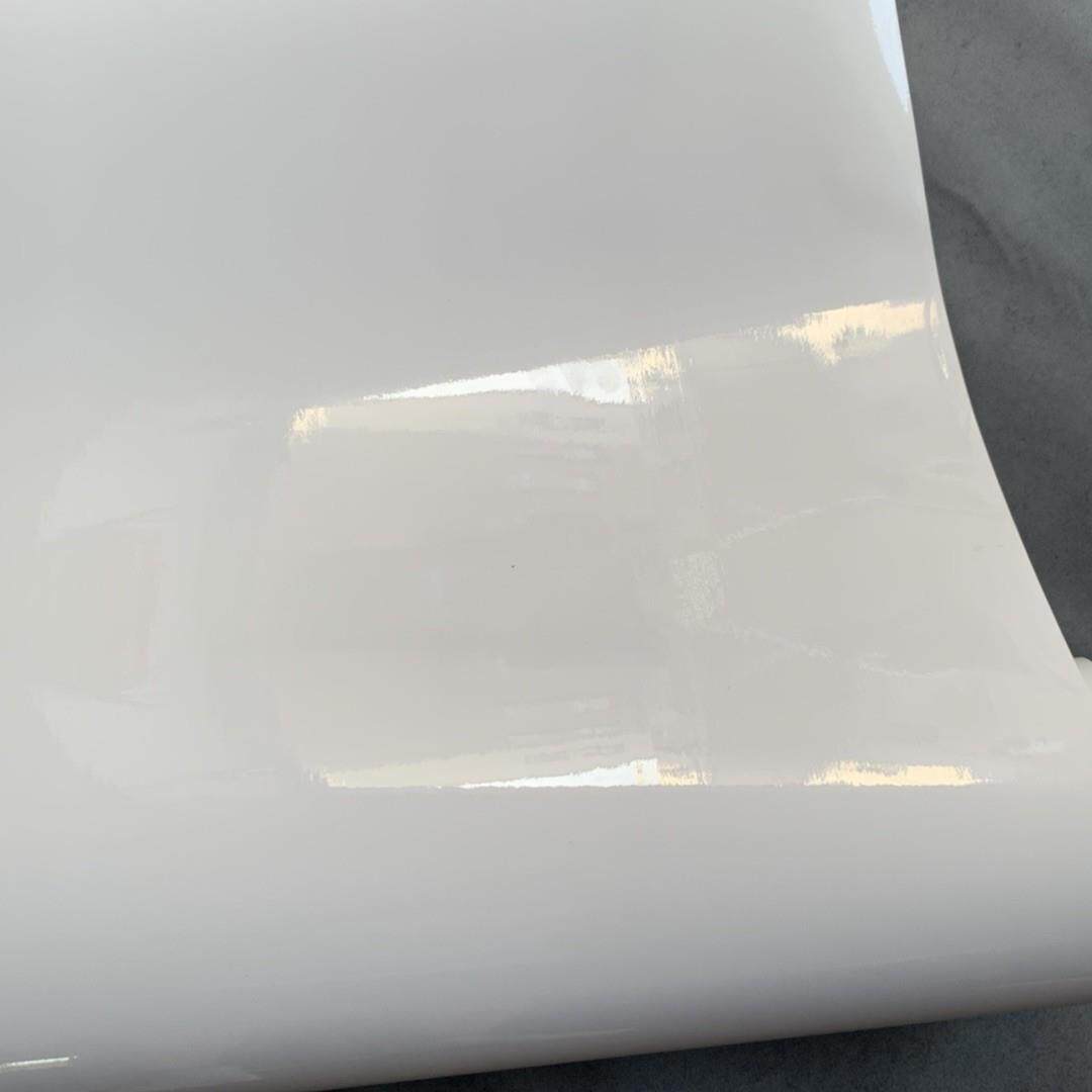 加厚白装QIJ色光亮自粘墙纸壁橱柜翻新贴面纸饰纸贴膜波音软片