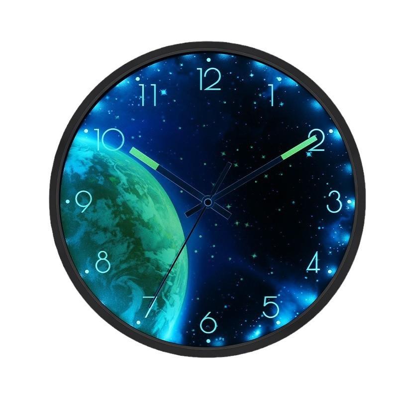 智能声控夜光挂钟客厅家用轻奢石英钟静音创意LED发光挂墙钟表