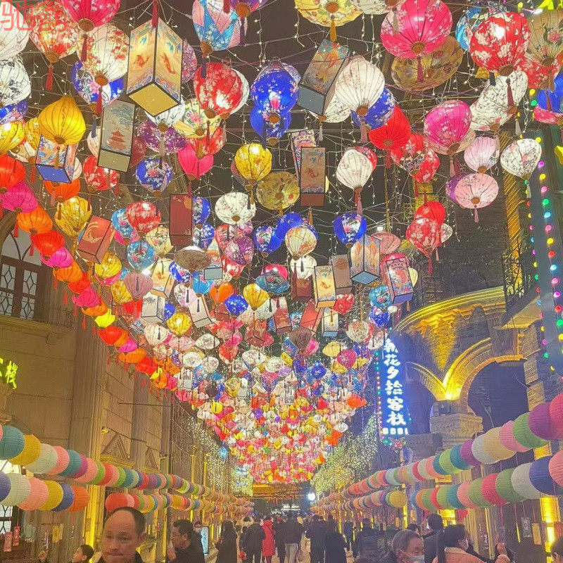 G3V户外网红新年街道古镇挂饰布置钻石古风中国防水越南装饰灯笼