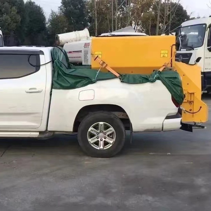 不锈钢融雪剂撒布机 纯电动车载式螺旋蛟龙撒盐机 震动电机除雪设