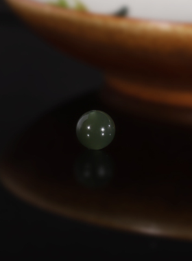 天然和田玉湖水绿散珠8.1mm 深色 冰种高冰羊脂玉单珠配珠隔珠