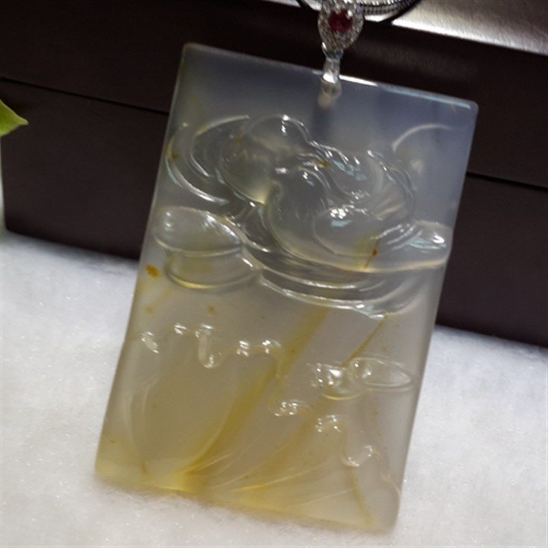 天然A级冰种玻璃种俏色鸳鸯戏水挂件吊坠K金镶嵌 转运招财男女款