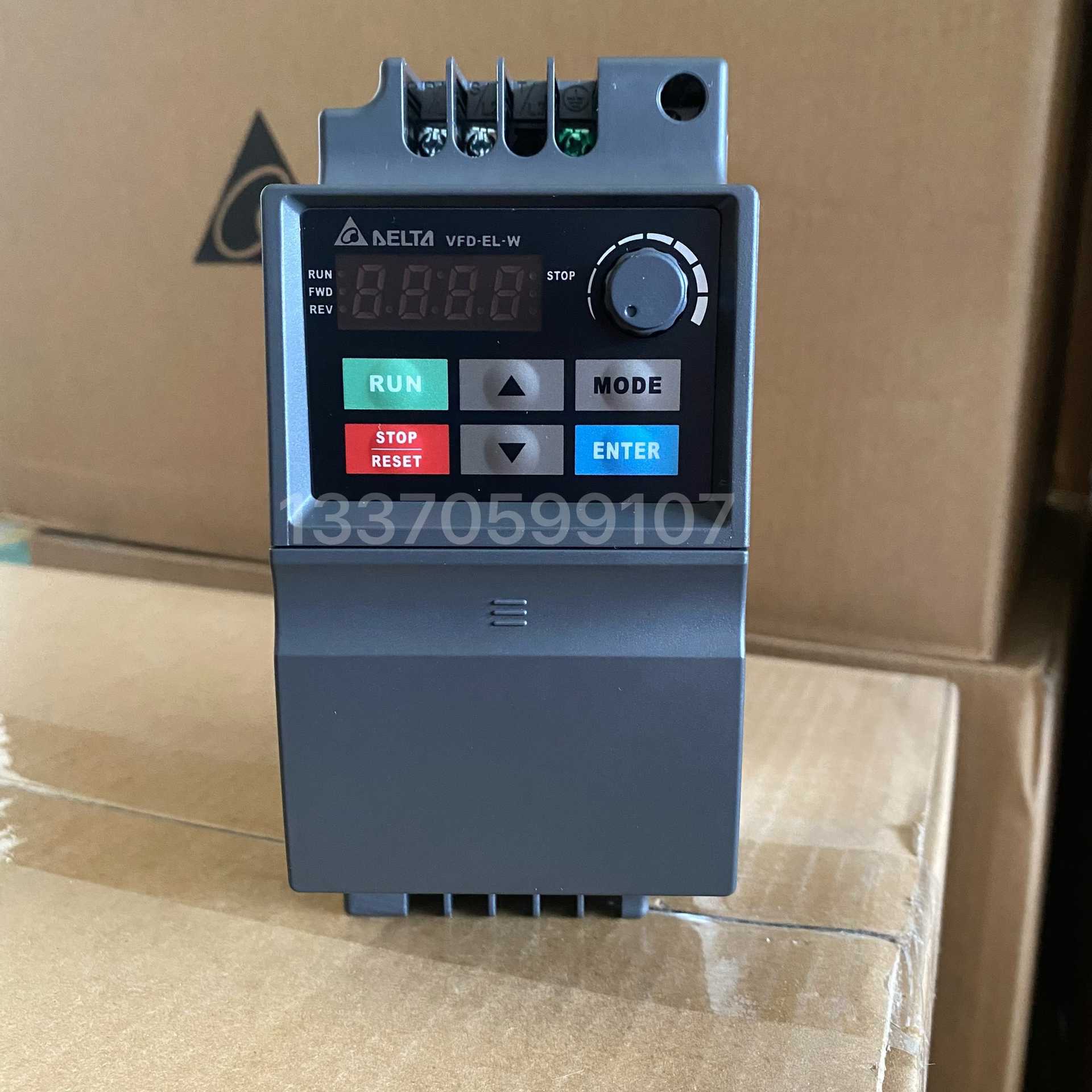 议价台达变频器VFD007EL21W，