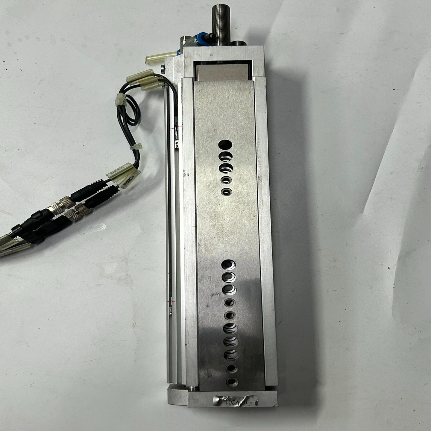 FESTO滑台气缸DGSL-16-150-P1A实物图1台(崽崽配件）