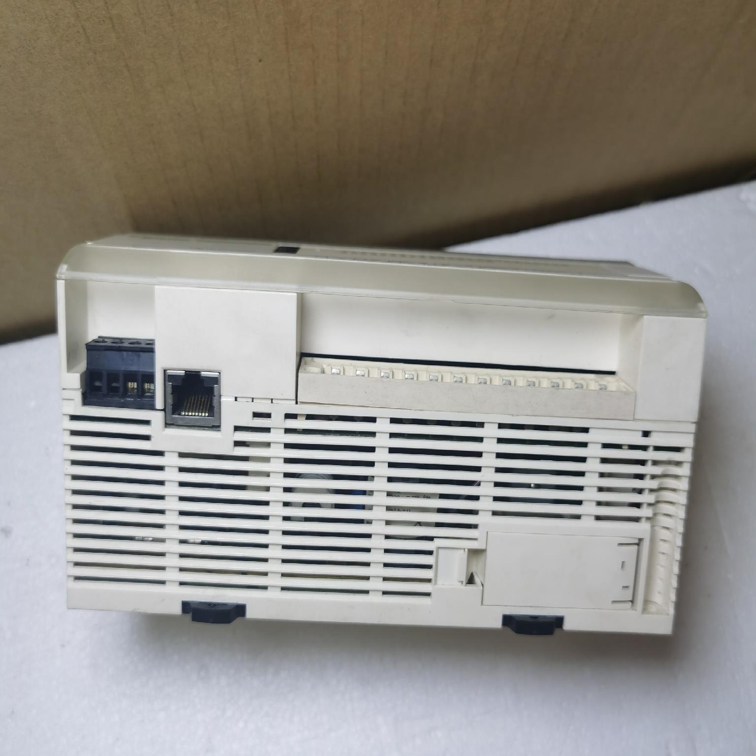 TM218LDA40DRN 缺端子 包质量(崽崽配件）