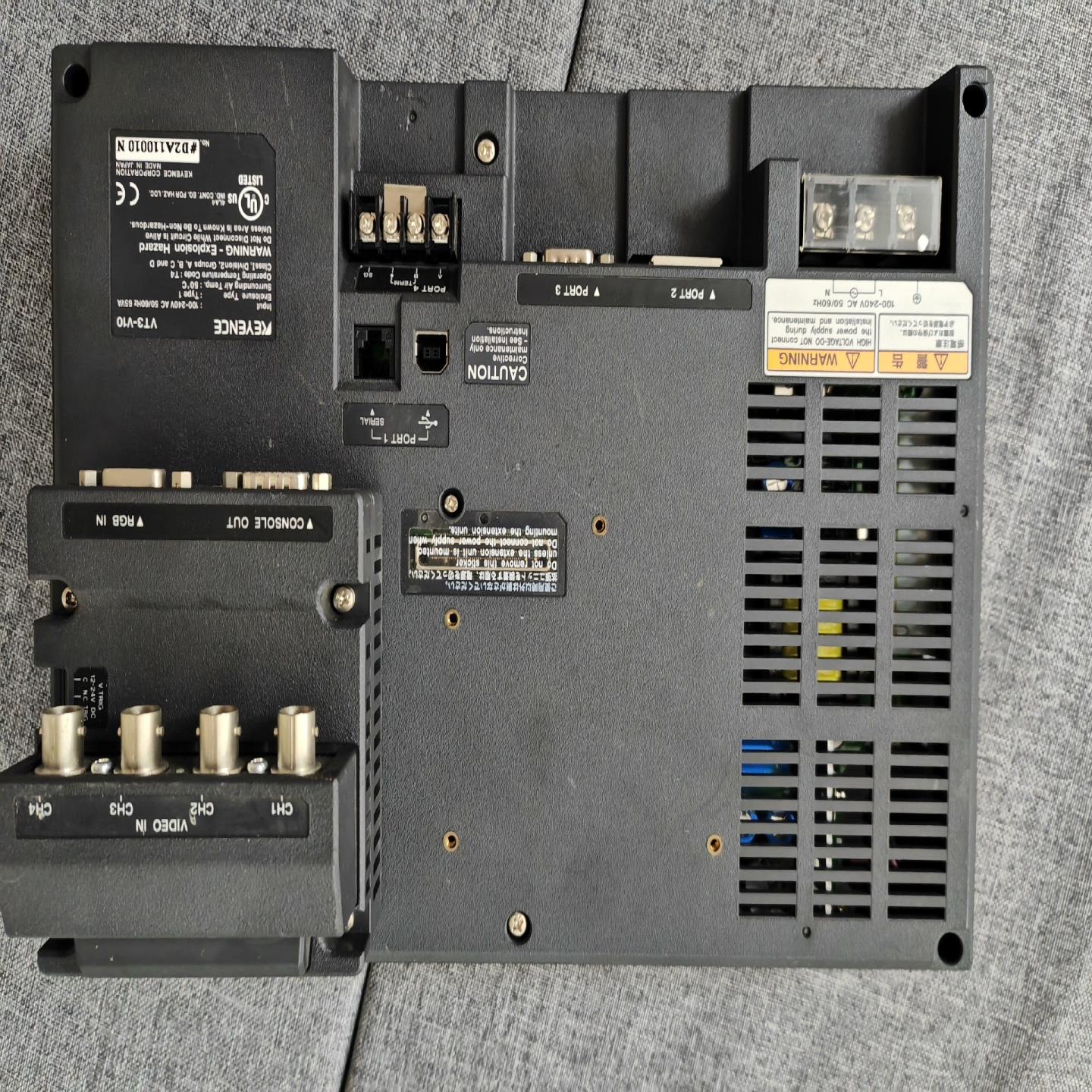 议~VT3-V10   基恩士  触摸屏  成色好,带显示模块