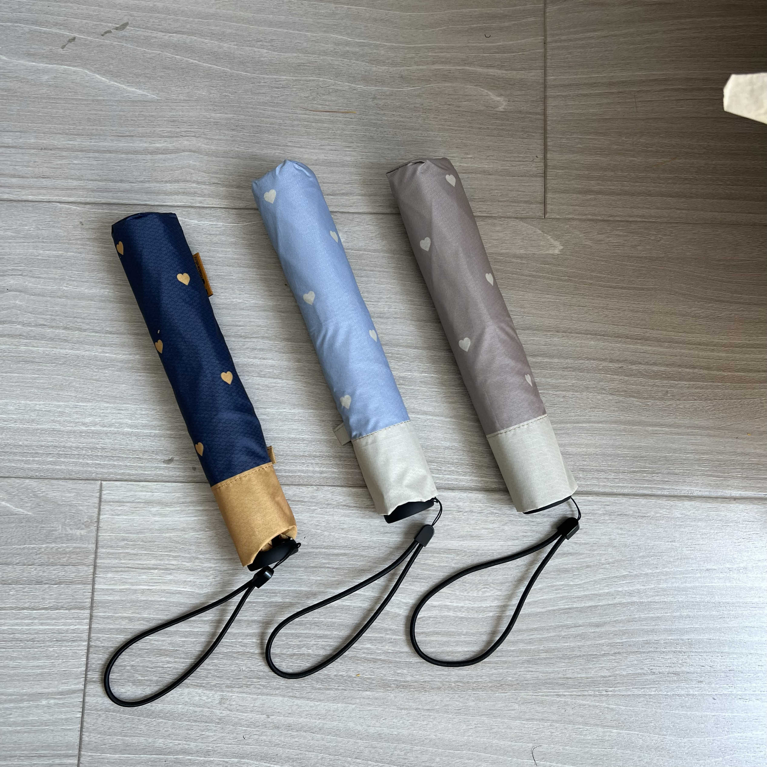 三折超细超轻碳纤防风晴雨两用伞